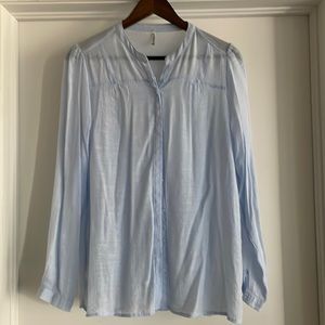 Soyaconcept Button down loose fit blue shirt round neckline